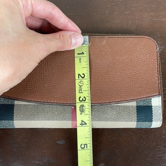 Burberry Elmore Zip Wallet Leather with Horseferry Check Canvas Brown Tan Plaid - Picture 8 of 13